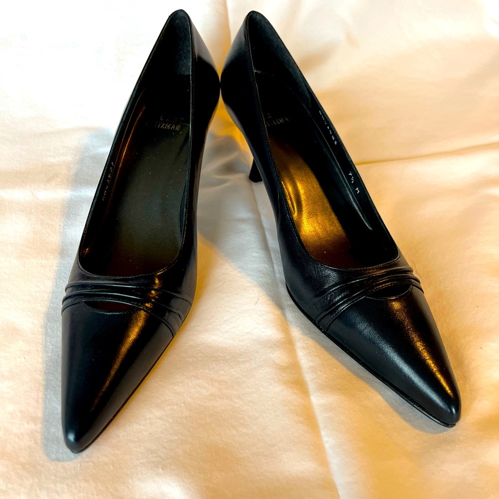 Sexy Stuart Weitzman Kitten Heels Navy Pumps, New & Never Worn
